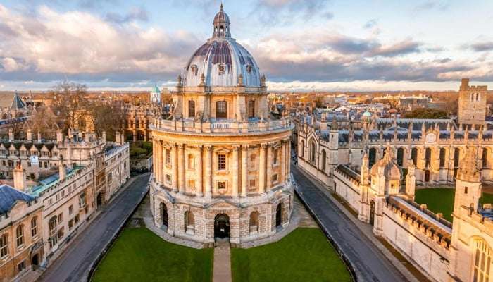 The new chancellor of Oxford University has been elected