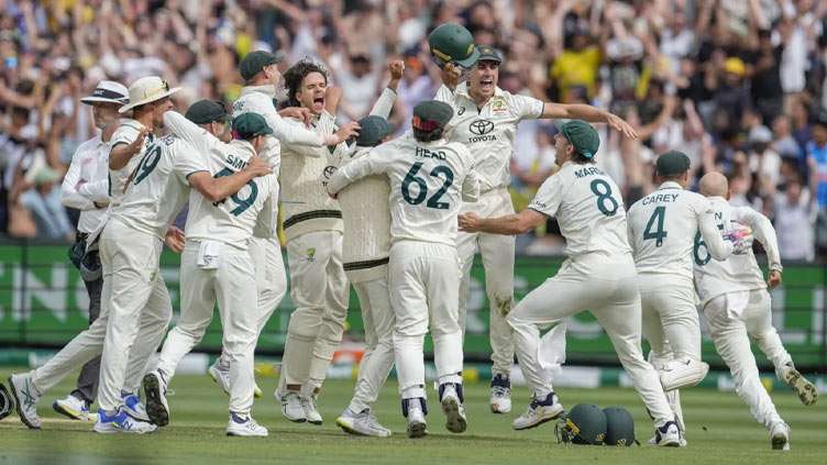 Australia take seven wickets after tea to beat India in Melbourne