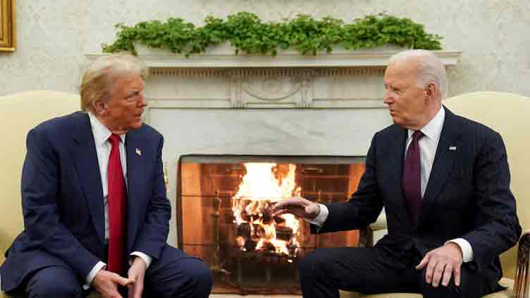 Biden, Trump send different Christmas messages