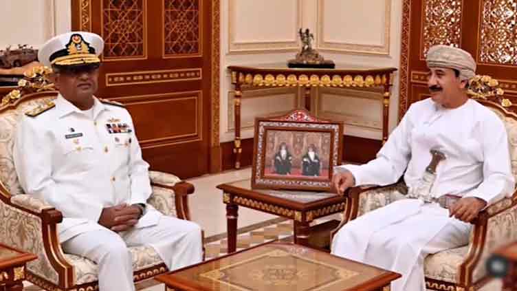 Pakistan Navy chief meets Oman's civil-military leadership during official visit