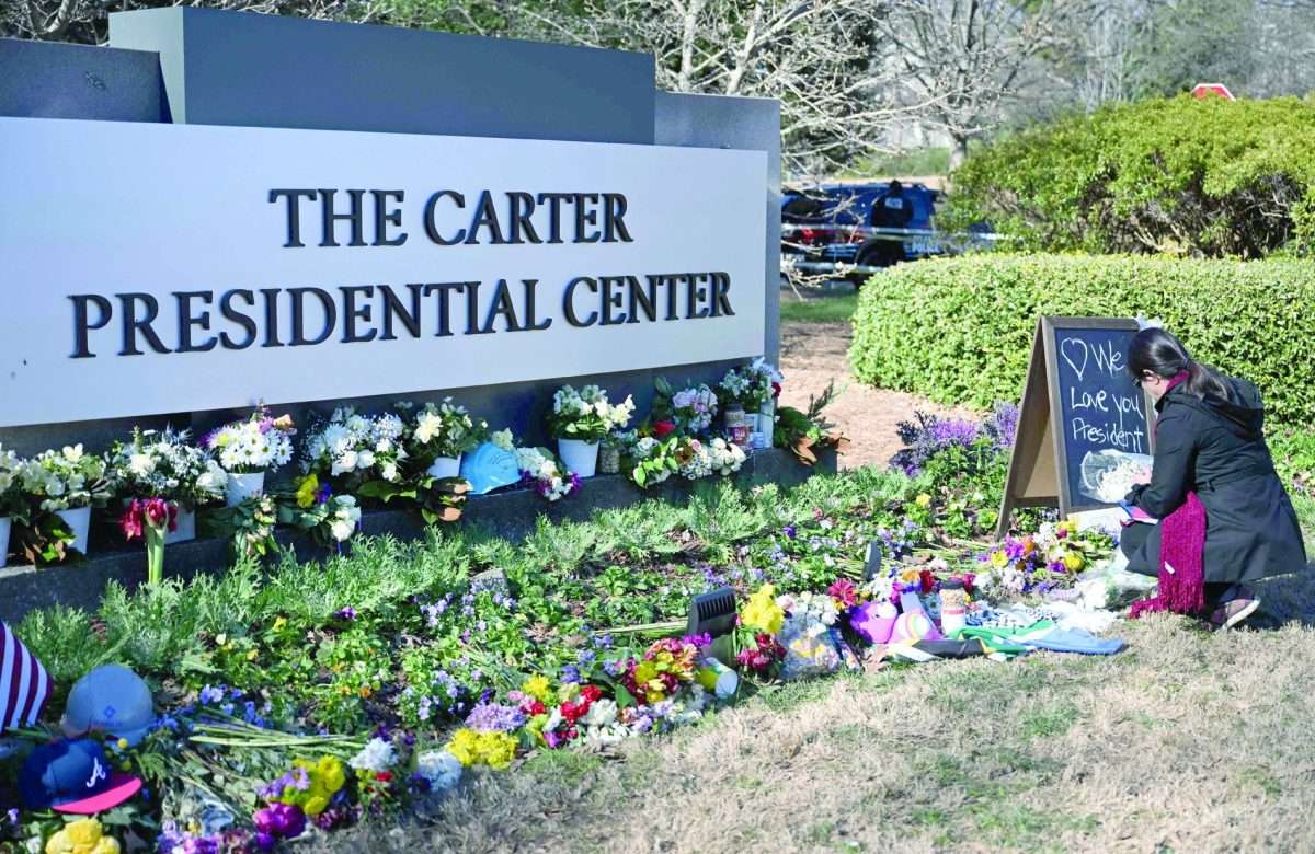 39 bell tolls begin final national sendoff for Carter