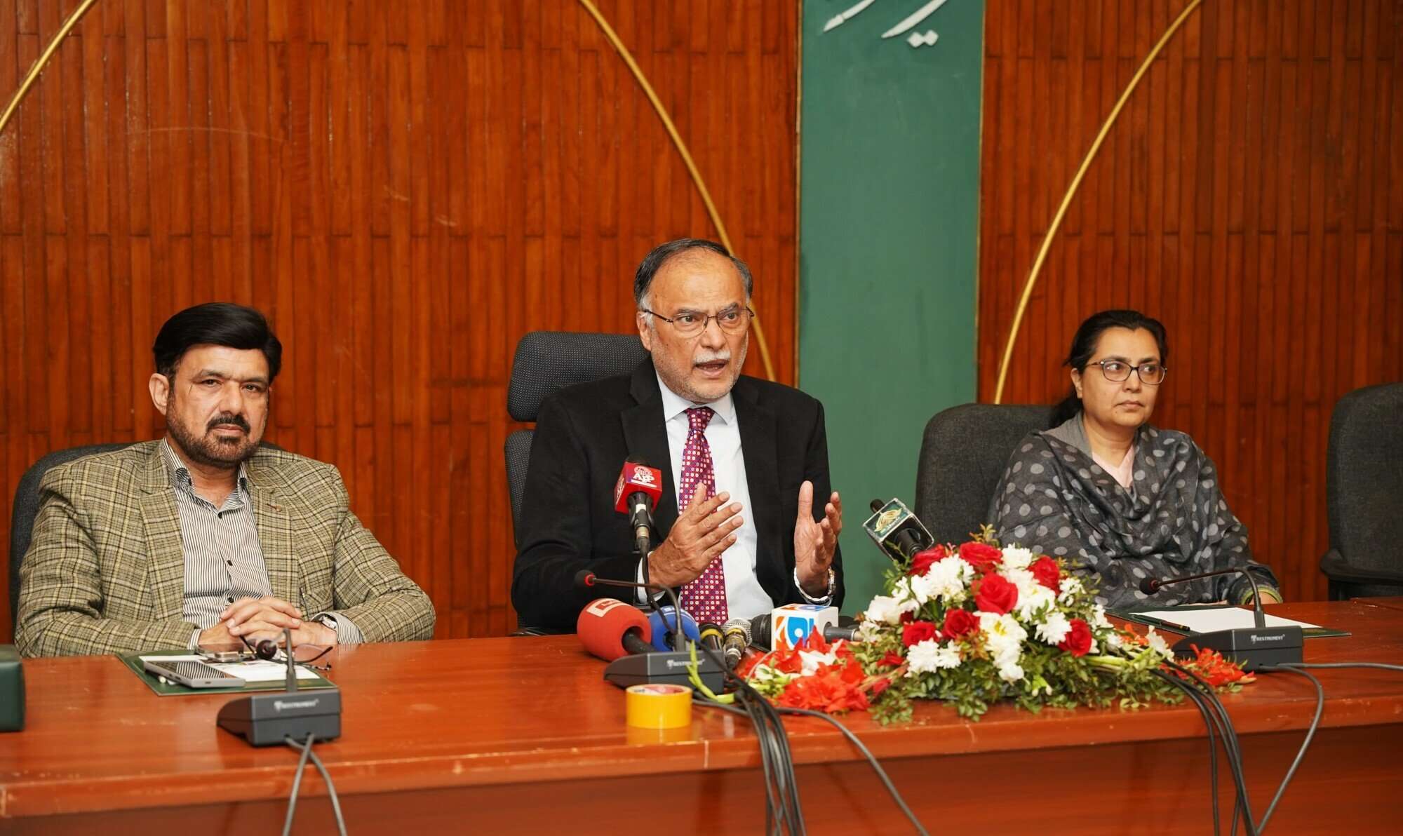 Ahsan Iqbal outlines ‘Uraan Pakistan’ plan to boost exports, digital economy