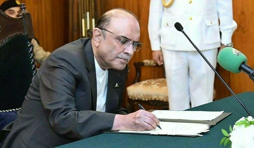 President Zardari signs controversial PECA Amendment Bill into law