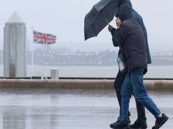 Heavy snow storm forecast in UK from today, 5 days alert issued