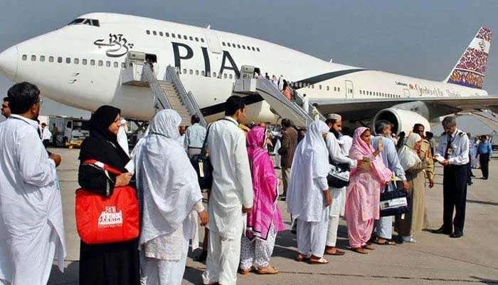 The arrival of more than 100 deportees, dozens were dropped off at Karachi Airport. What was the reason? Knowing this, you will lose your senses.