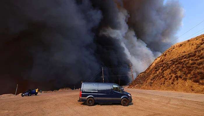 Los Angeles faces new wildfires, thousands ordered to evacuate