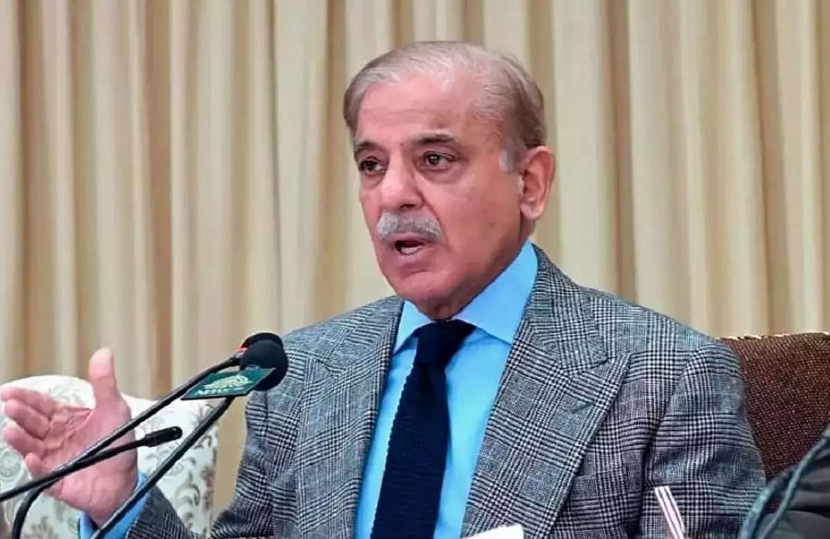 PM Shehbaz expresses grief over tragic midair accident in Washington DC