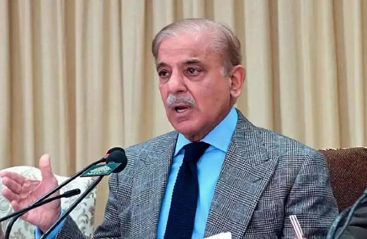 PM Shehbaz expresses grief over tragic midair accident in Washington DC